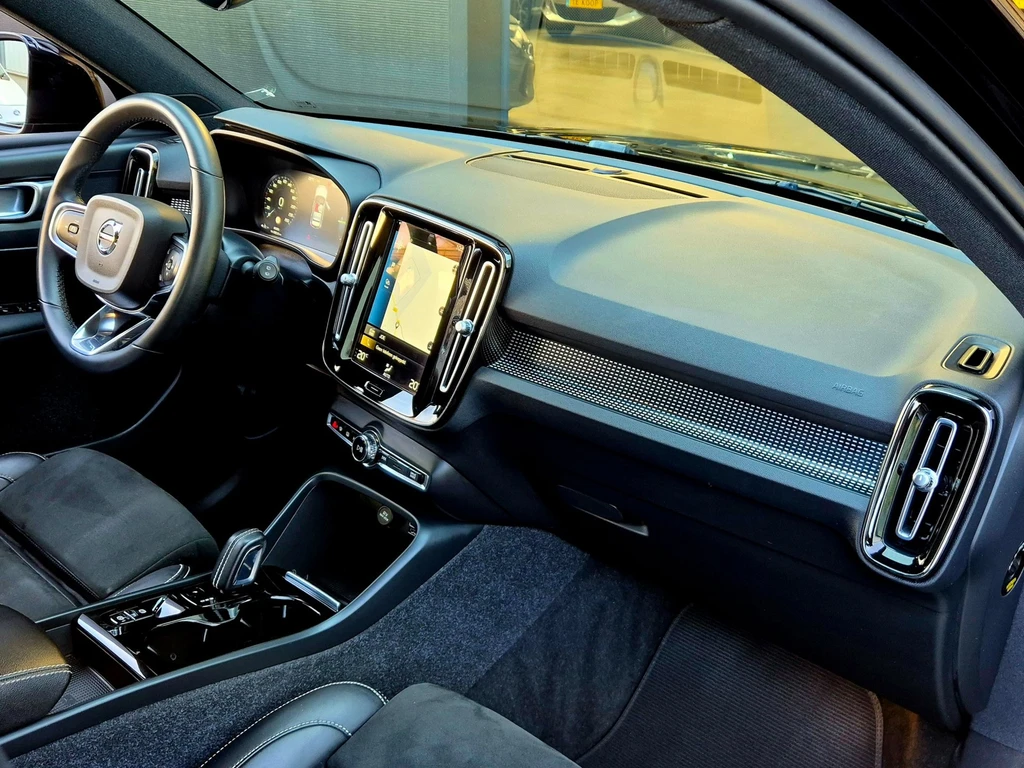 Volvo XC40 – foto 41