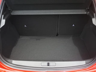 Peugeot 208 – thumbnail 38