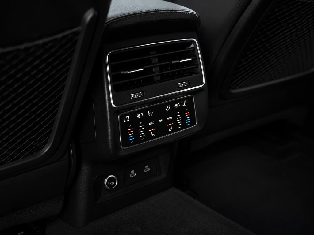 Audi RSQ8 – foto 7