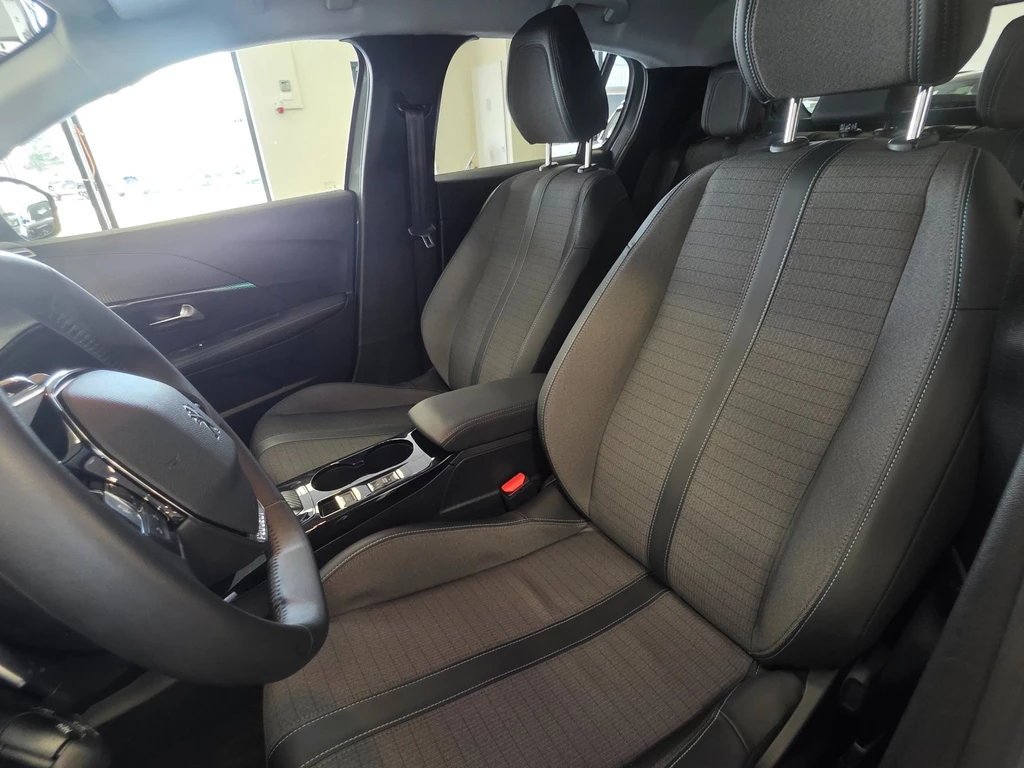 Peugeot 208 – foto 16