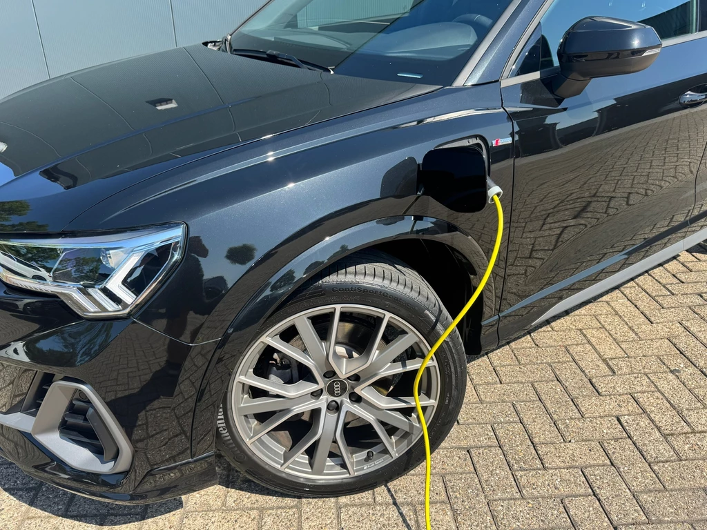 Audi Q3 – foto 11