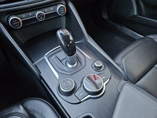 Alfa Romeo Giulia – thumbnail 32