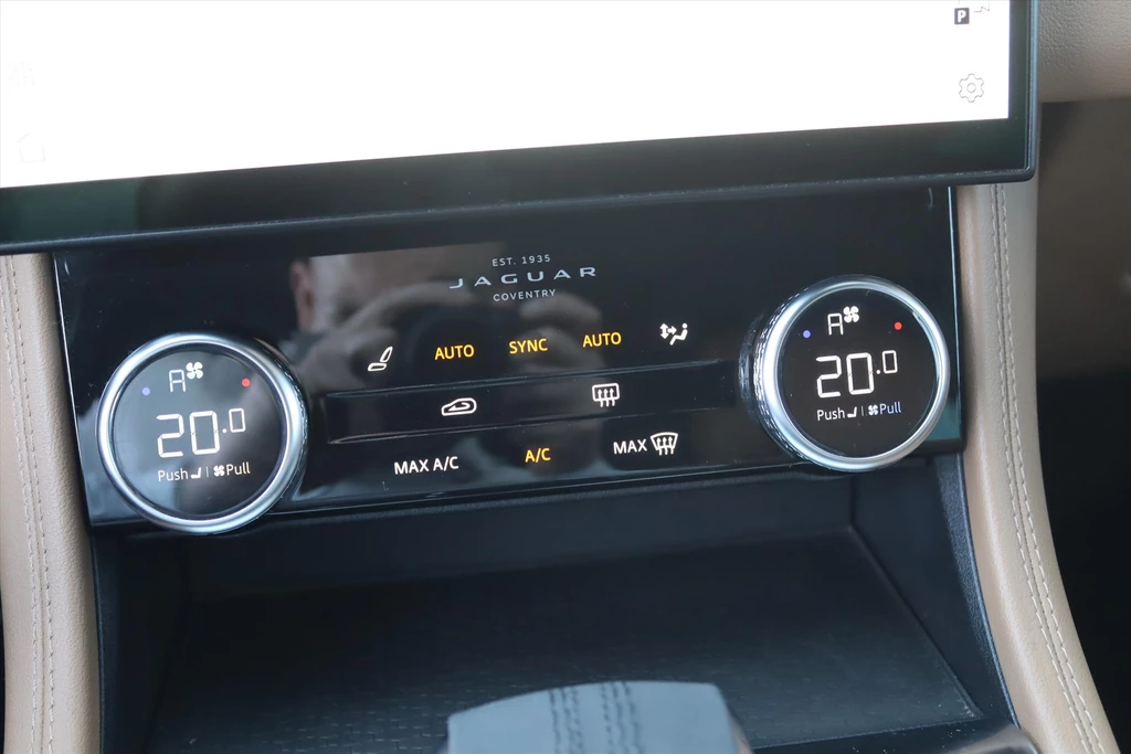 Jaguar F-PACE – foto 39