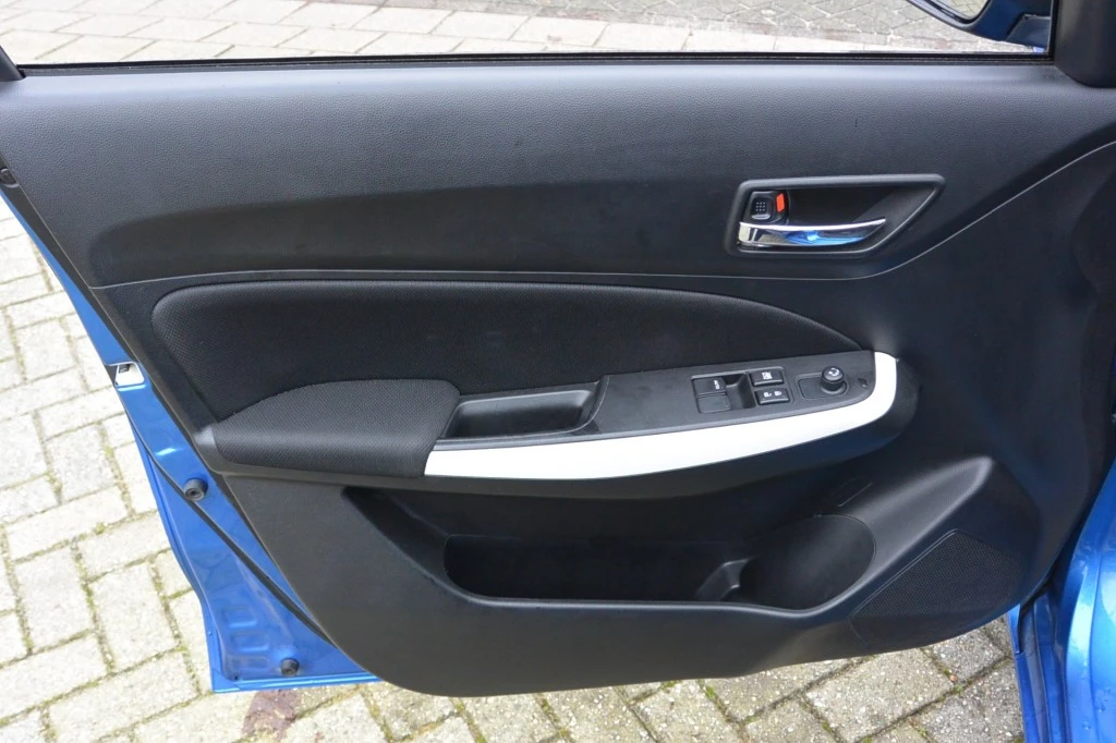 Suzuki Swift – foto 16