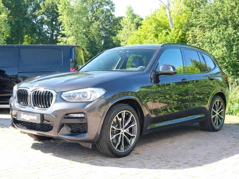 BMW X3 xDrive30e M Sport 292 PK | Elektrische trekhaak | Stoelverwarming | 360 graden camera | Keyless entry | Elektrische achterklep | Sportstoelen | Geheugenstoel | Led koplampen | Dab | Hifi | Bmw Live Cockpit Professional