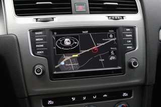 Volkswagen Golf – thumbnail 24