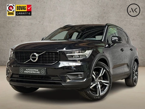 Volvo XC40 1.5 T4 Recharge R-Design 211Pk Automaat (APPLE CARPLAY, GROOT NAVI, LEDER/ALCANTARA, STUUR/STOELVERWARMING, CAMERA, TREKHAAK, SPORTSTOELEN, GETINT GLAS, LANE ASSIST, NIEUWSTAAT)