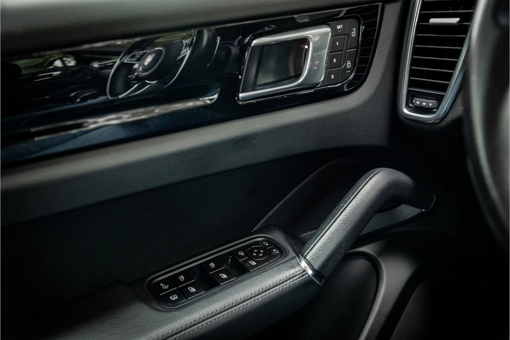 Porsche Cayenne – foto 28