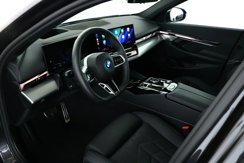 BMW i5 – foto 8