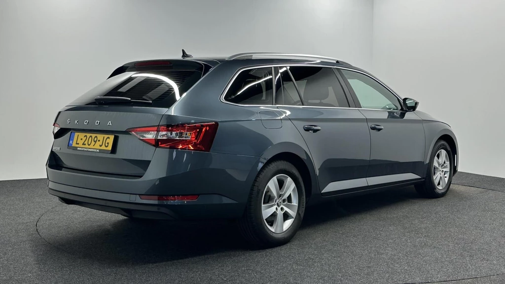 Škoda Superb – foto 5