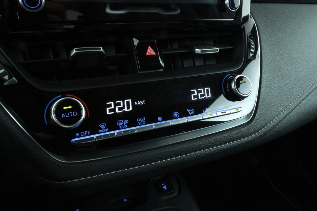 Toyota Corolla Touring Sports – foto 31
