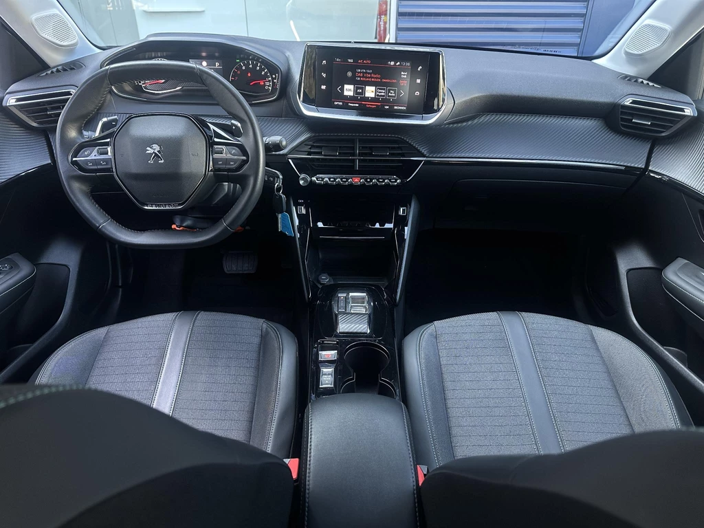 Peugeot 208 – foto 14