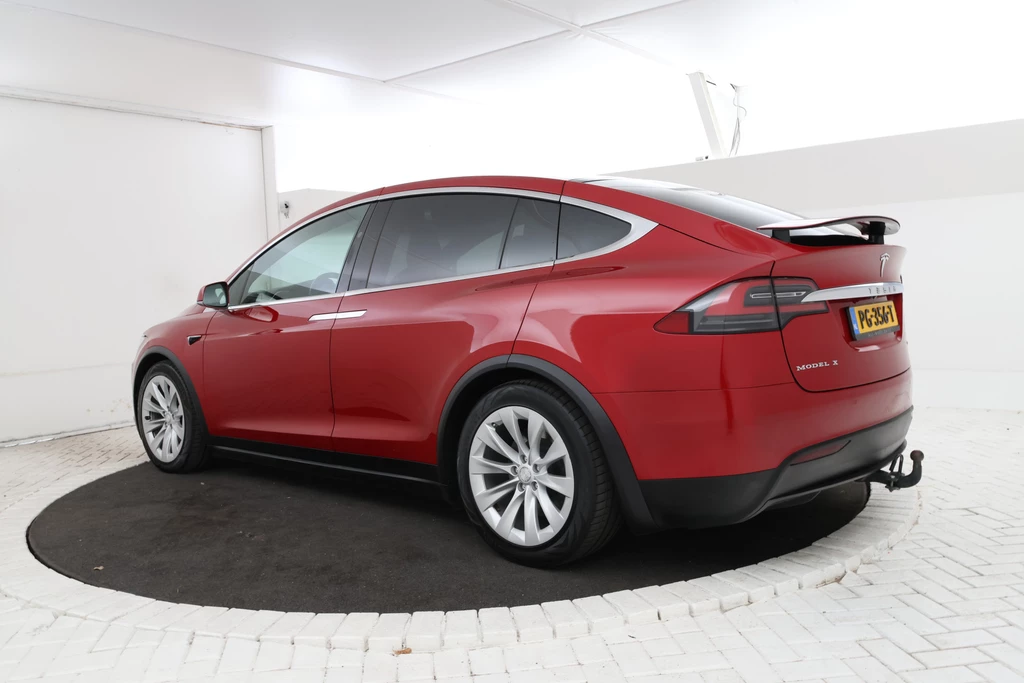 Tesla Model X – foto 2