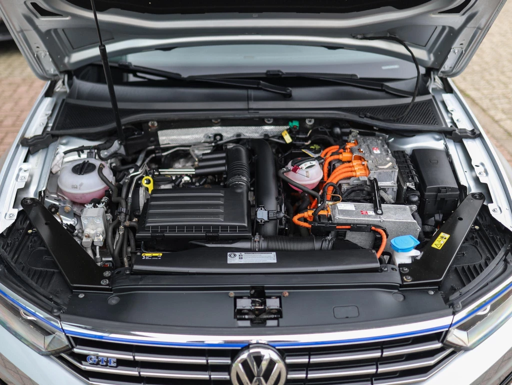 Volkswagen Passat – foto 33