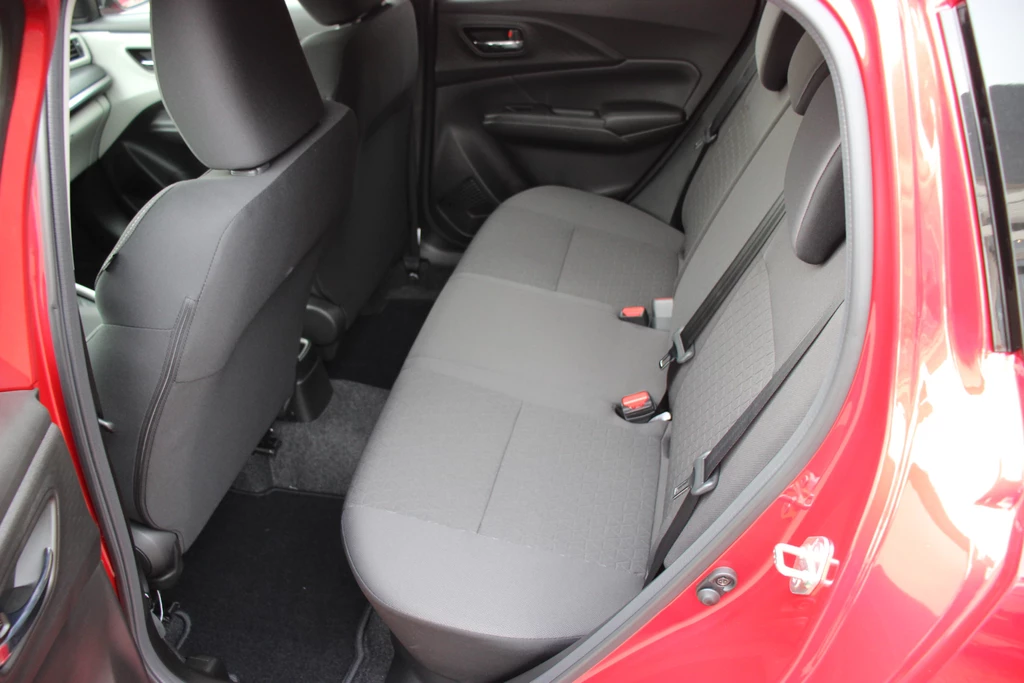 Suzuki Swift – foto 12
