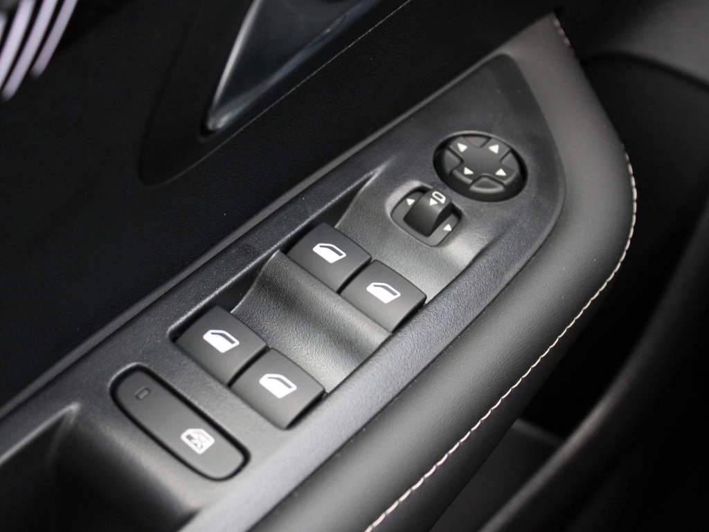 Peugeot 208 – foto 27