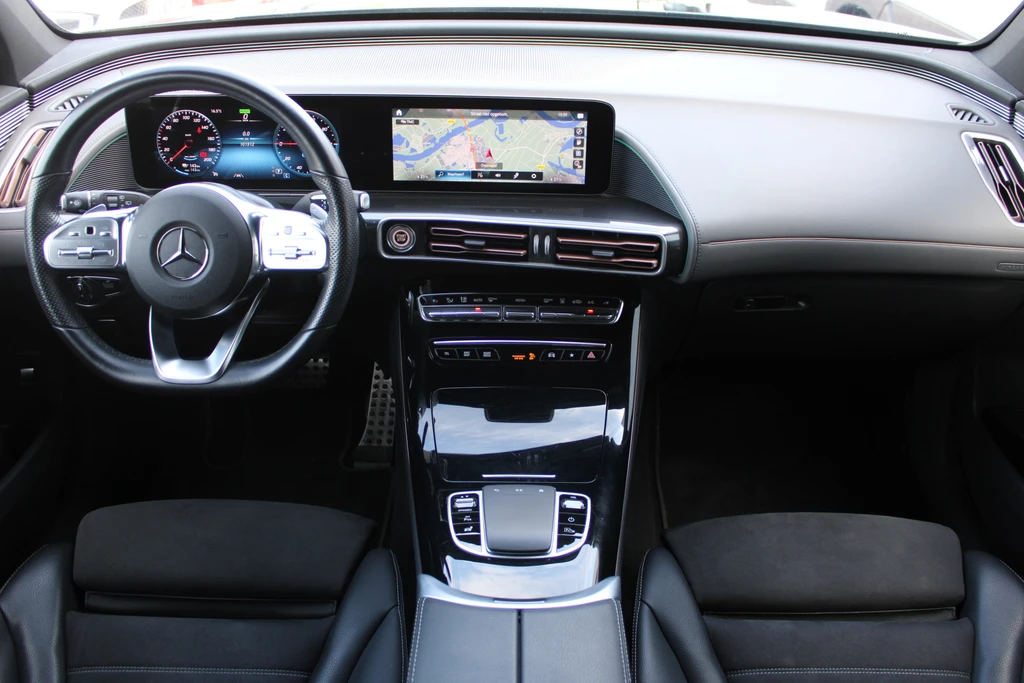 Mercedes-Benz EQC – foto 12