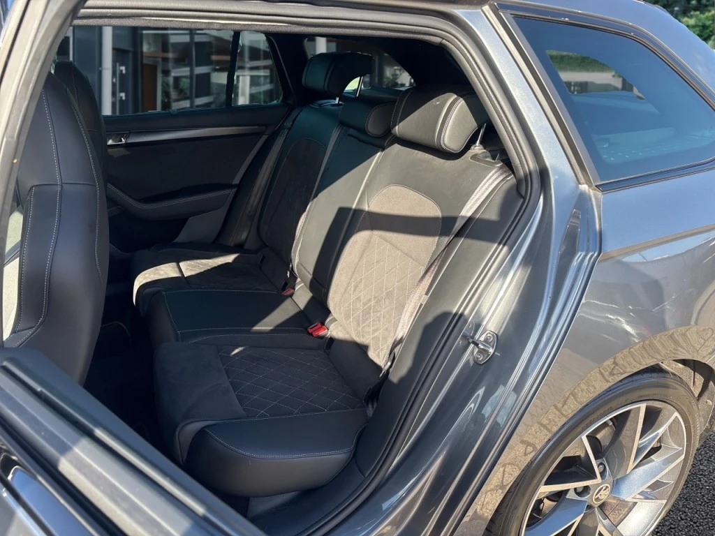 Škoda Superb – foto 16