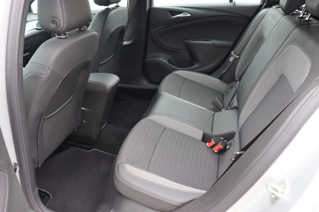 Opel Astra – foto 11