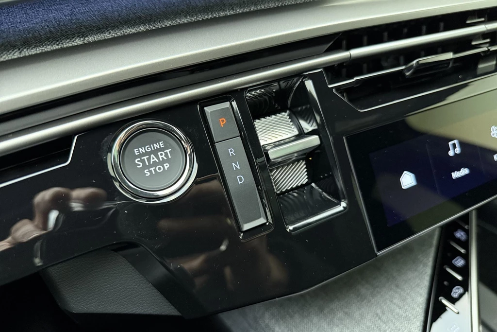 Peugeot e-3008 – foto 32