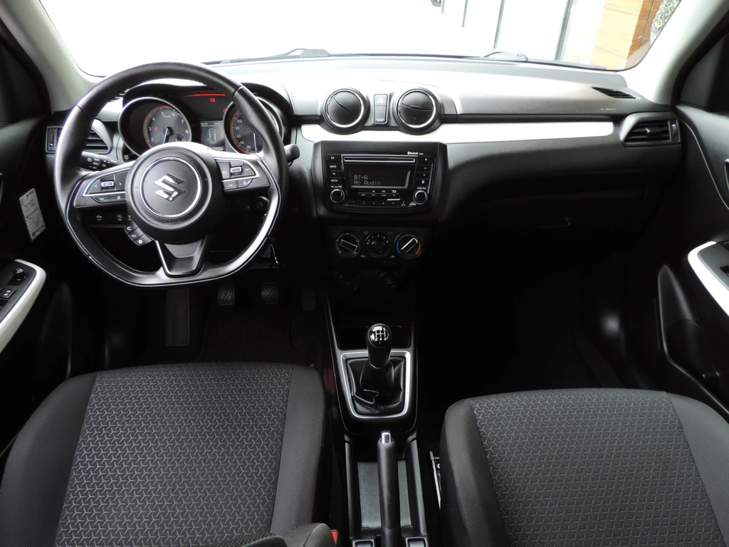 Suzuki Swift – foto 10
