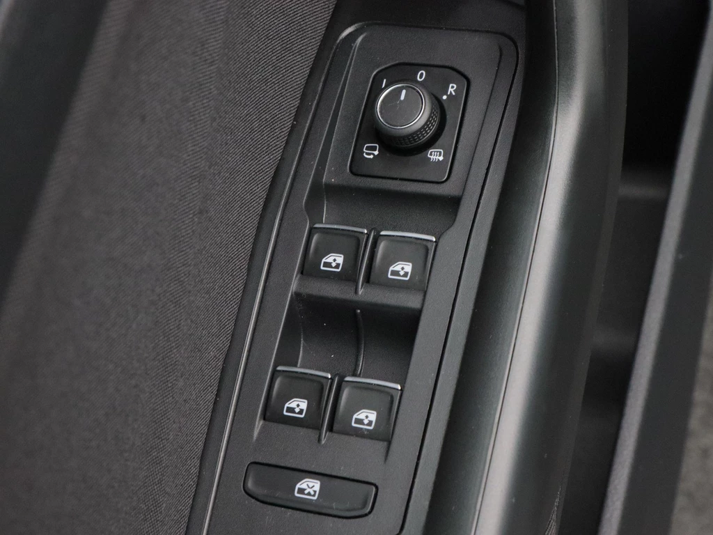 Volkswagen T-Roc – foto 18