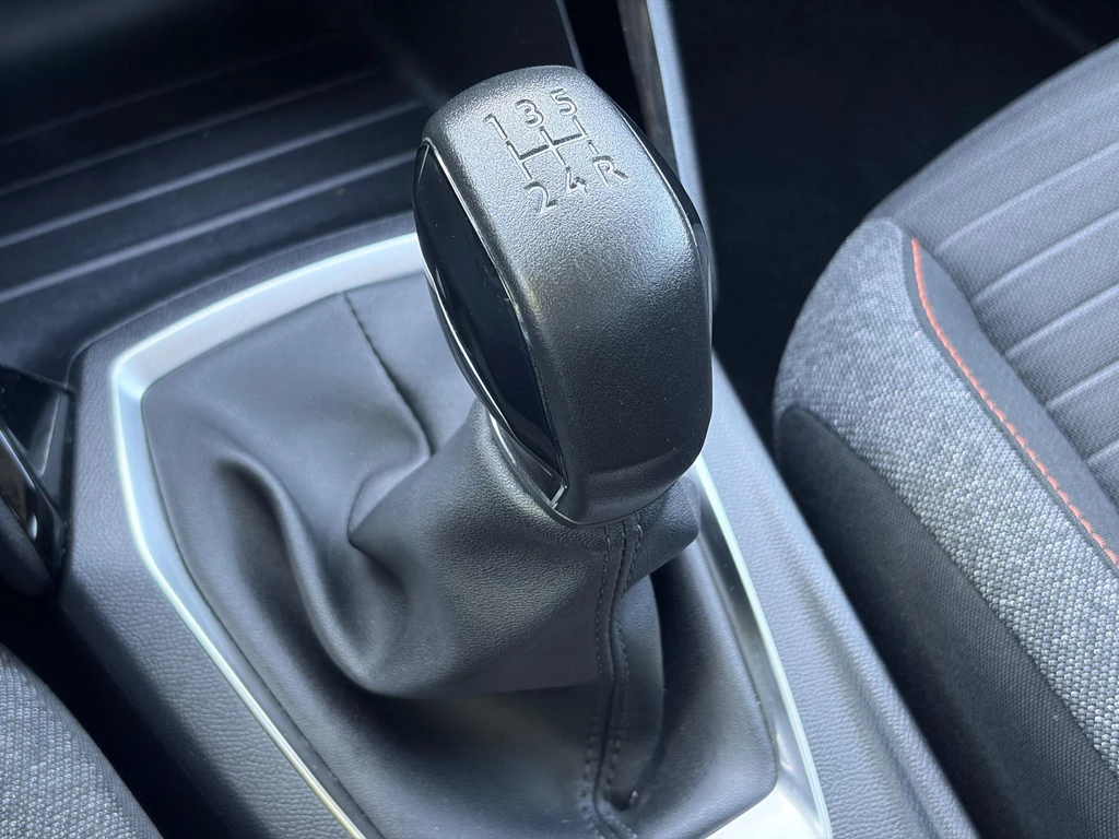 Peugeot 208 – foto 30