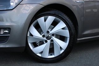Volkswagen Golf – thumbnail 8