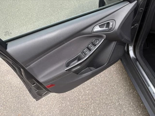 Ford Focus – thumbnail 13