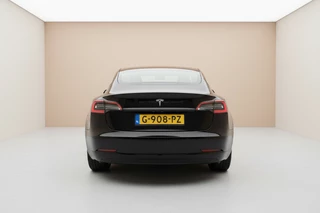 Tesla Model 3 – thumbnail 2