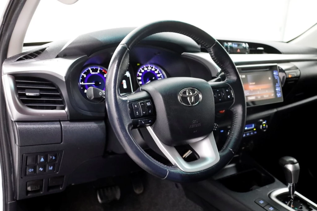 Toyota Hilux – foto 15
