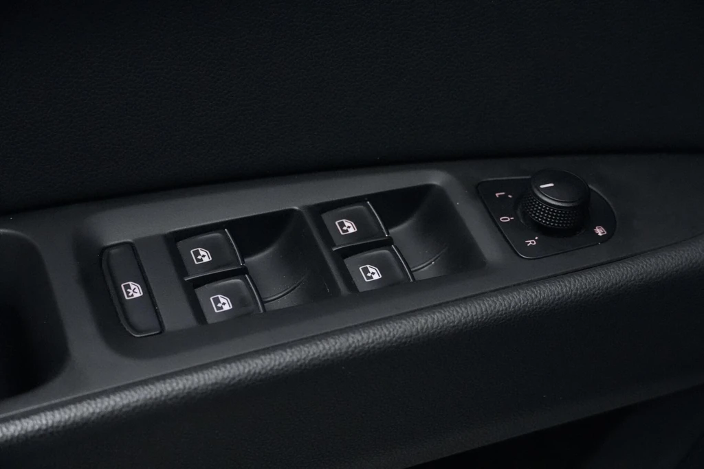 SEAT Leon – foto 21