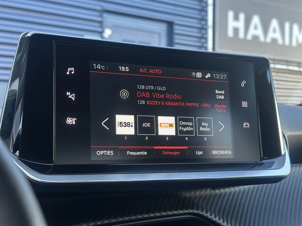 Peugeot 208 – foto 15
