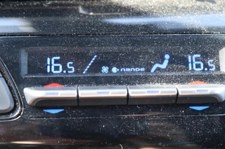 Toyota C-HR – thumbnail 11