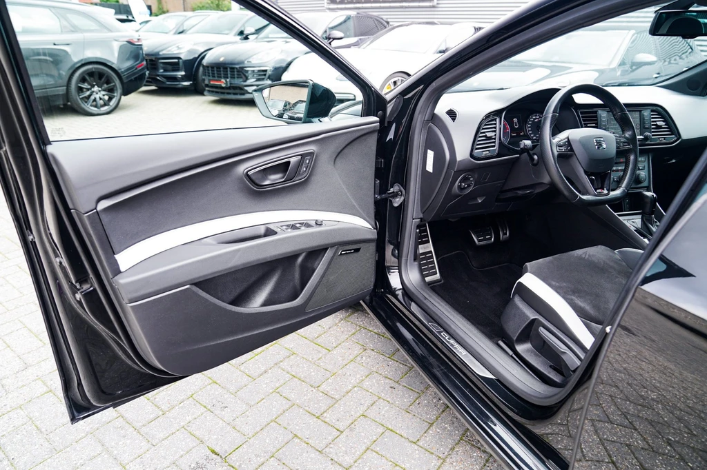 SEAT Leon – foto 34
