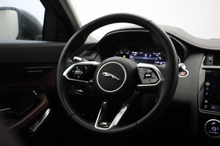 Jaguar E-PACE – thumbnail 23