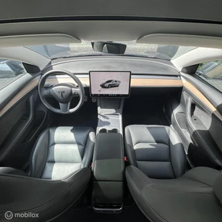 Tesla Model 3 – thumbnail 11