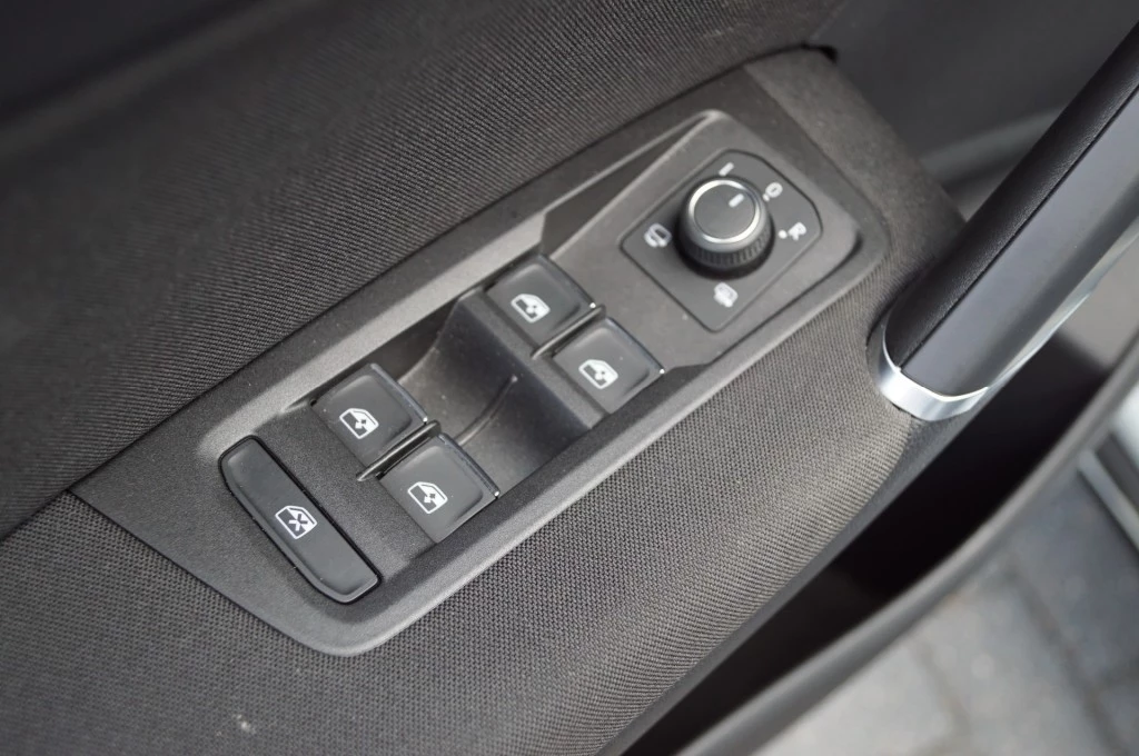 Volkswagen Touran – foto 31