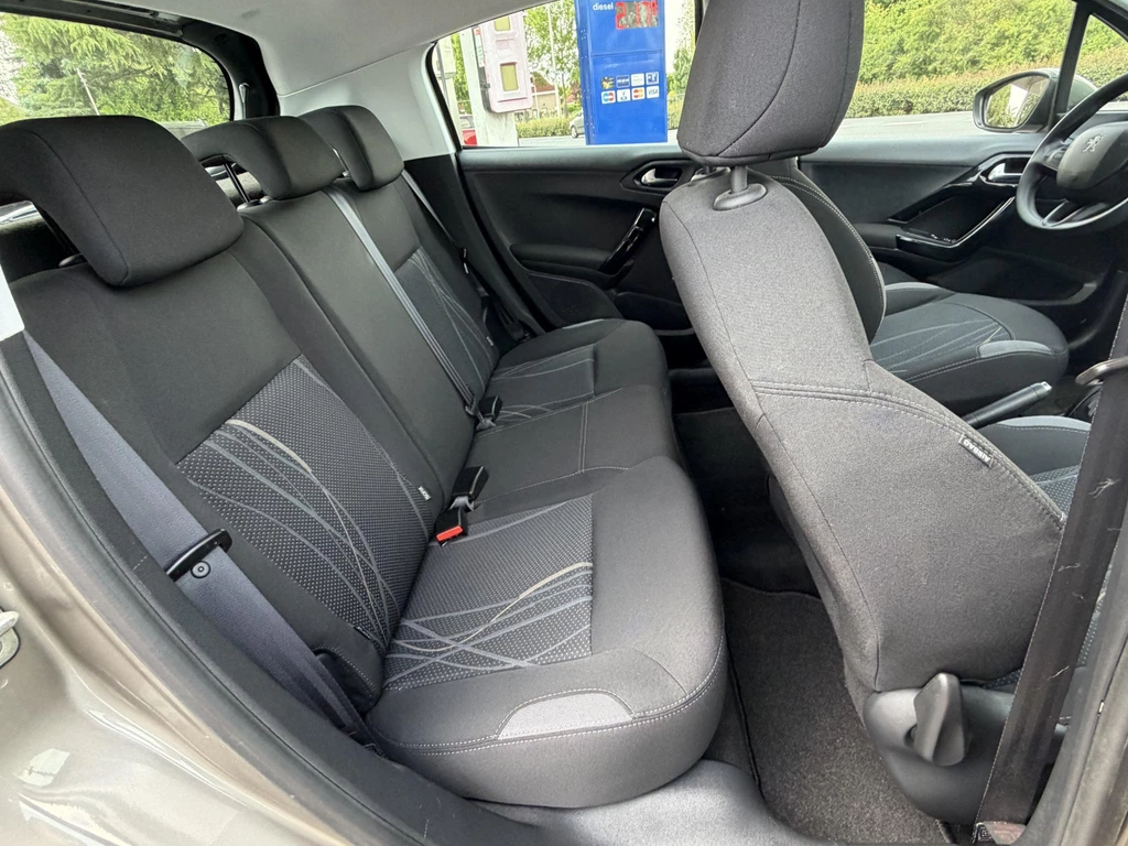 Peugeot 208 – foto 23