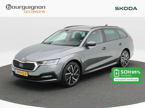 Škoda Octavia Combi 1.4 TSi iV PHEV 218 Pk Sportline Business | Camera | Stoel/Stuur verwarming | Climatronic | Cruise Control | Navigatie | CarPlay | 18 Inch | 94.711 Km !!