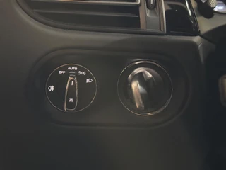 Porsche Macan – thumbnail 23
