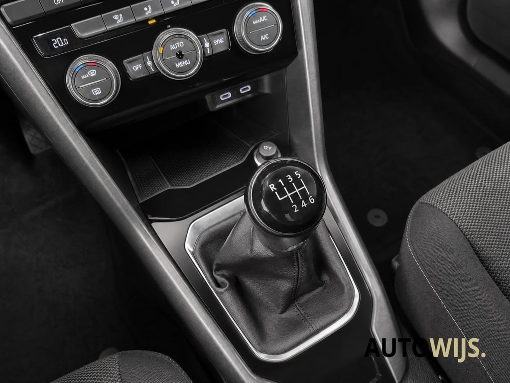 Volkswagen T-Roc – foto 16