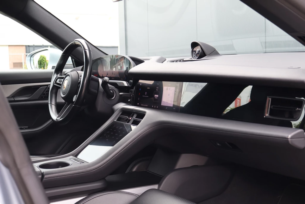 Porsche Taycan – foto 19