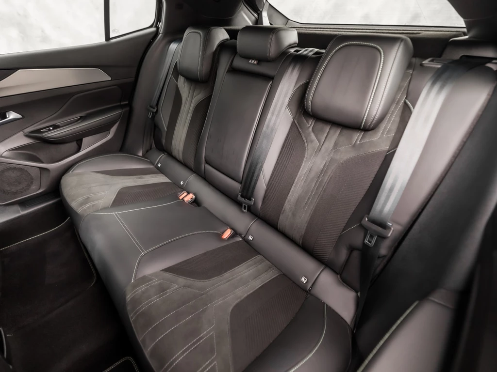 Peugeot 408 – foto 15