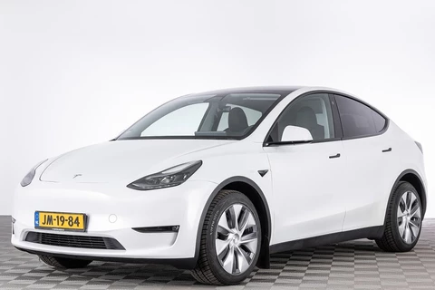 Tesla Model Y Long Range AWD 75 kWh *SOH 95%* LEDER | PANORAMADAK -HEMELVAART OPEN!-