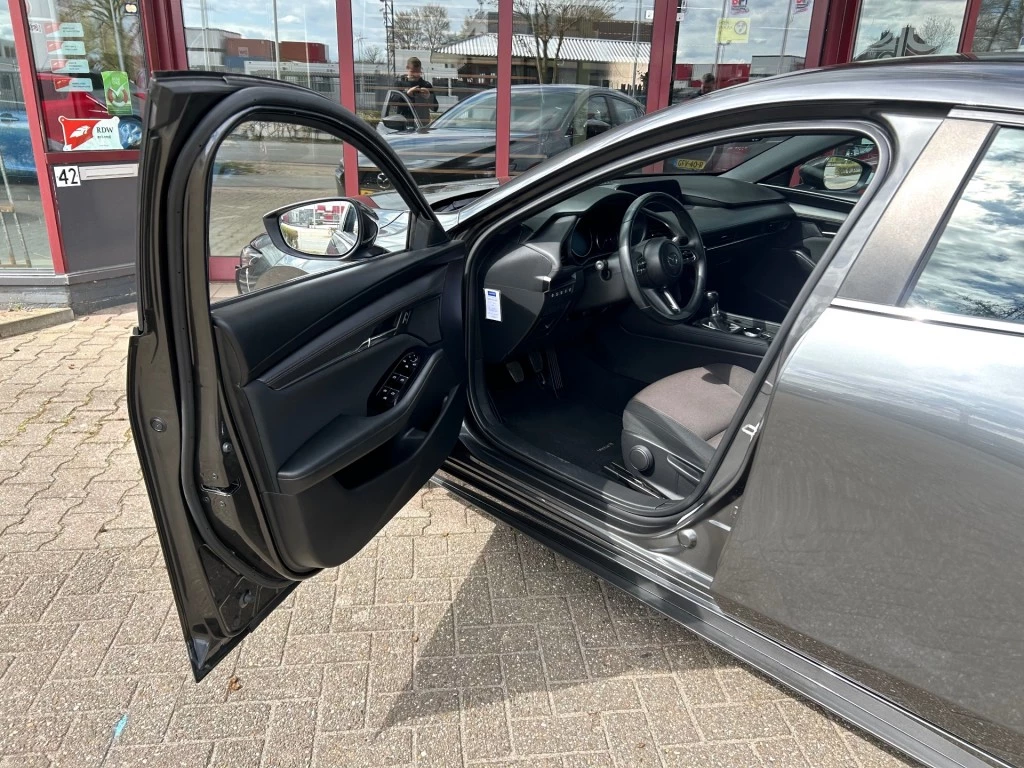 Mazda 3 – foto 7