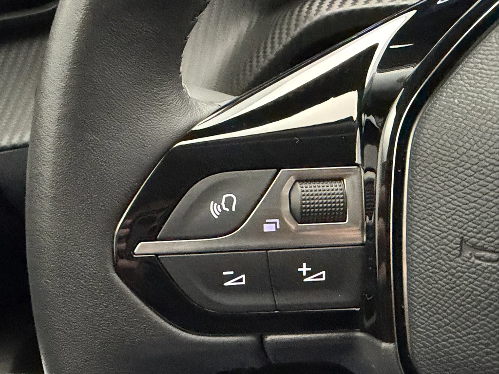 Peugeot e-2008 – foto 15