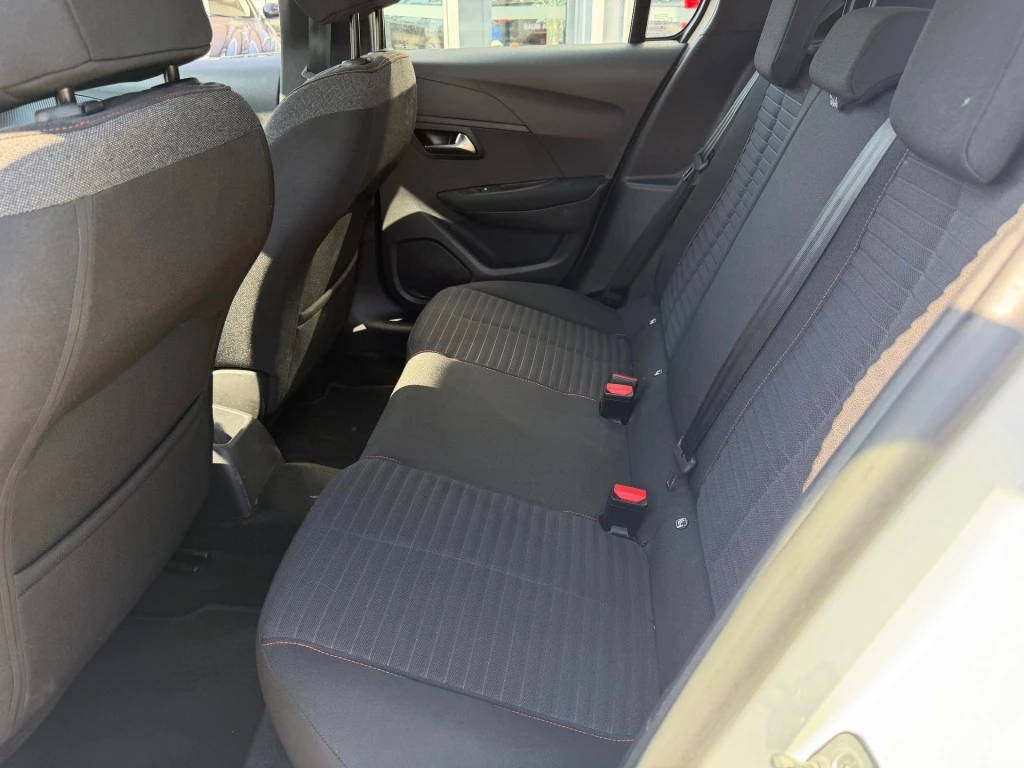 Peugeot 208 – foto 13