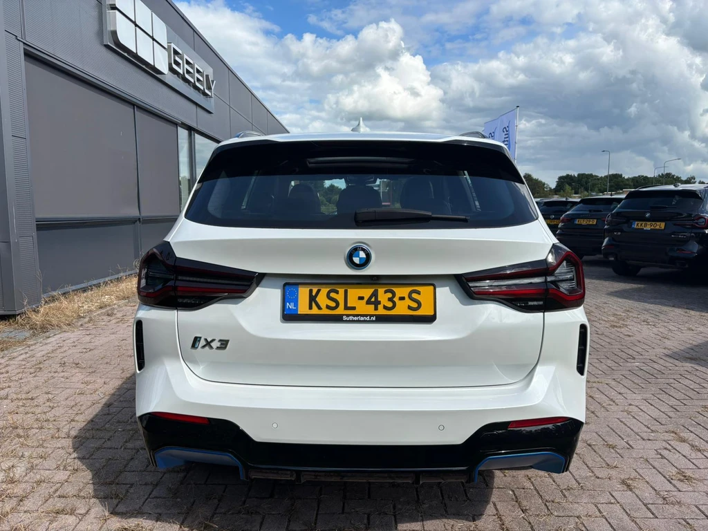 BMW iX3 – foto 3