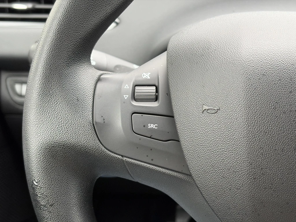 Peugeot 208 – foto 25